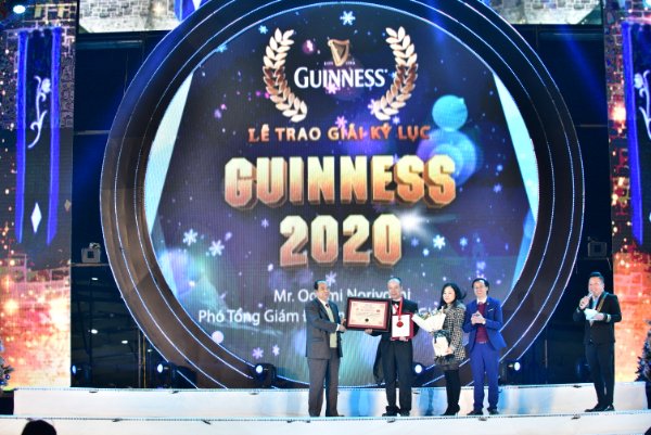 Daikin Vietnam đạt kỷ lục Guinness về số lượng người tham gia vũ điệu rửa tay tuyên truyền phòng chống COVID-19
