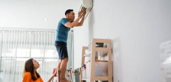 Tại sao máy lạnh tự tắt? Nguyên nhân và cách khắc phục