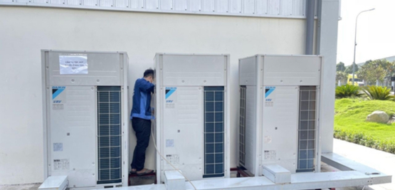 Hướng dẫn chi tiết cách chỉnh máy lạnh công nghiệp hiệu quả nhất